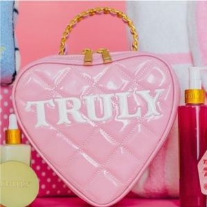 New Truly Beauty Heart Purse